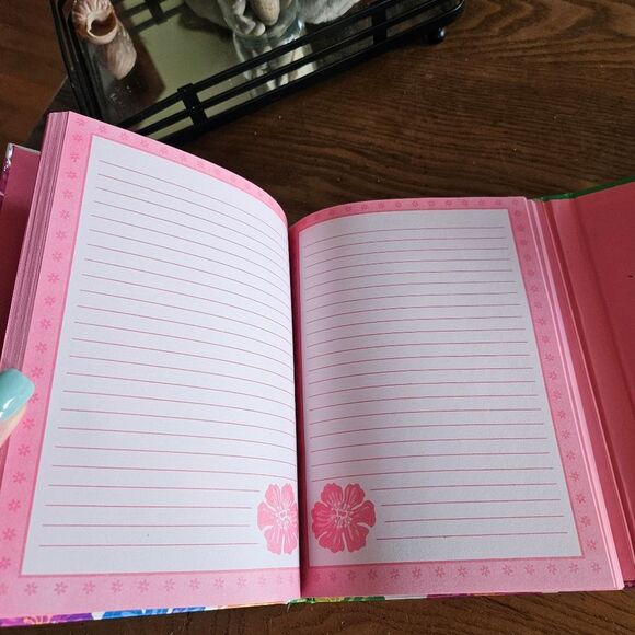 Desk Set: Small Notebook & Picture Holder Bundle | Cute Stationery Gift - Picture 6 of 7